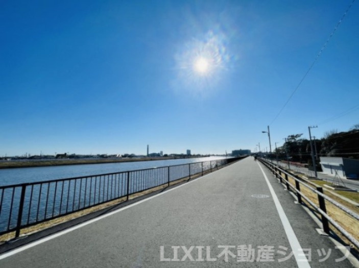 アウトドア×お家のその他|徒歩３０秒の見晴らしの良いリバーサイドでお散歩やランニングを