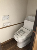 シャワー付きトイレ新品です