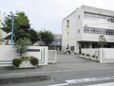 さいたま市立土屋中学校まで50m