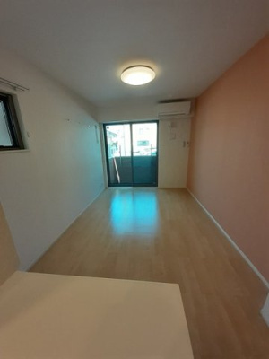 【内装】 | ミニオン　パーク　リア | 内装は落ち着いています