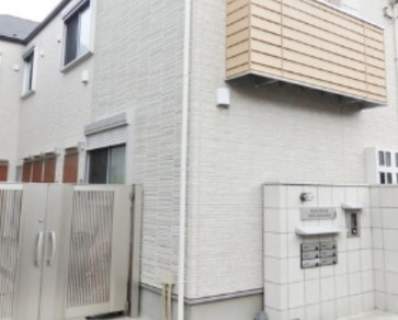 キングハウス新桜台のエントランス