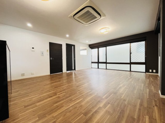 【内装】ハイウッド栄