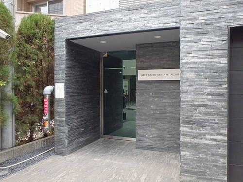 ＡＲＴＥＭＩＳ　ＭＩＮＡＭＩ　ＡＺＡＢＵのエントランス|エントランス　※2021年1月撮影