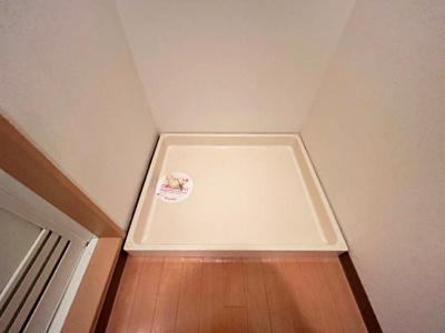 【その他】 | ロイヤルガーデン | 洗濯機置場