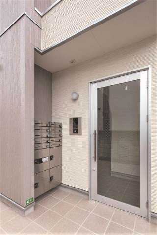 練馬区関町北３丁目のアパートのエントランス