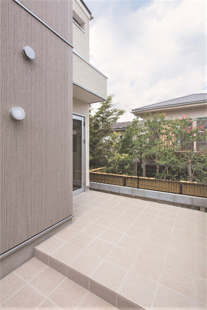 練馬区関町北３丁目のアパートのエントランス