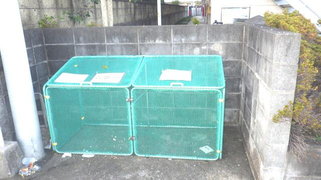 敷地内ゴミ集積所