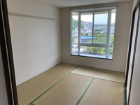 出窓付きの和室♪