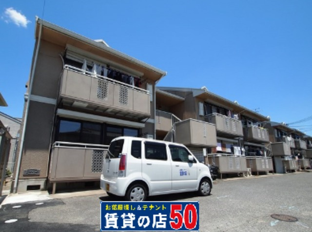 アドゥニスハイツＢの外観