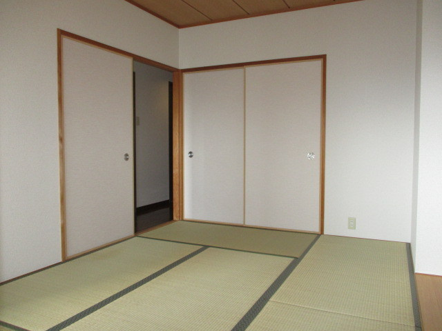 チサンマンション斑鳩1番館の居間・リビング