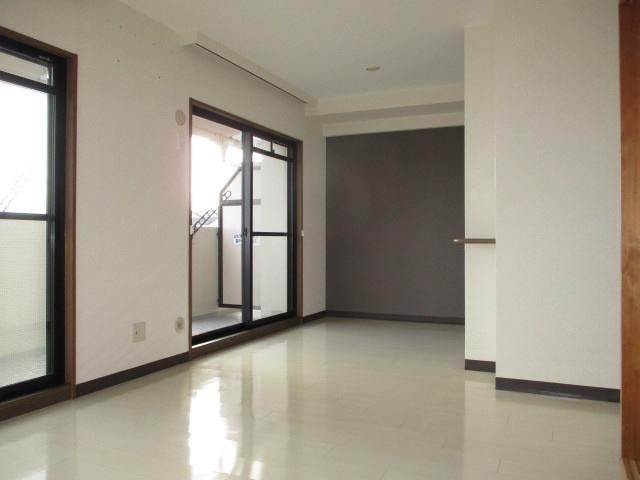 チサンマンション斑鳩1番館の居間・リビング