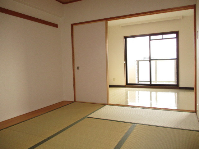 チサンマンション斑鳩1番館の居間・リビング