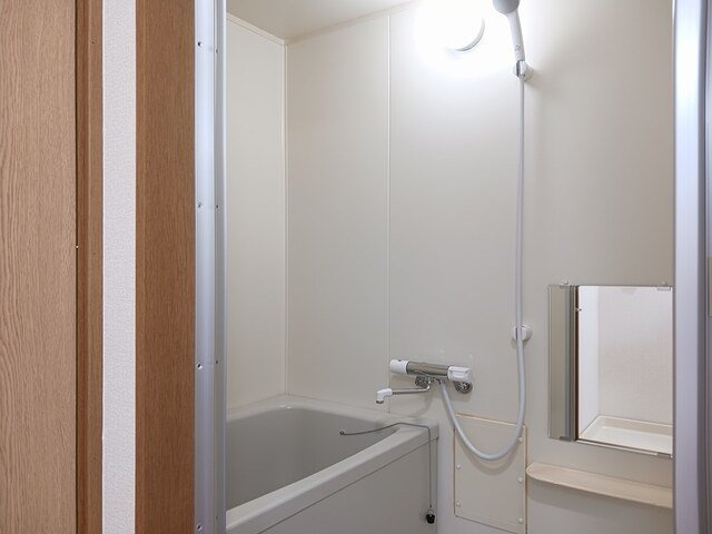 ハートフルスクエアの浴室|コンパクトで使いやすいお風呂です