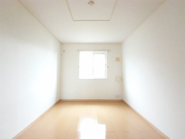 ヴィー・ボヌールの内装|明るい室内です