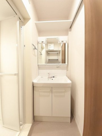 ベルモア向新庄Ⅰの洗面所|忙しい朝には欠かせない洗面所です