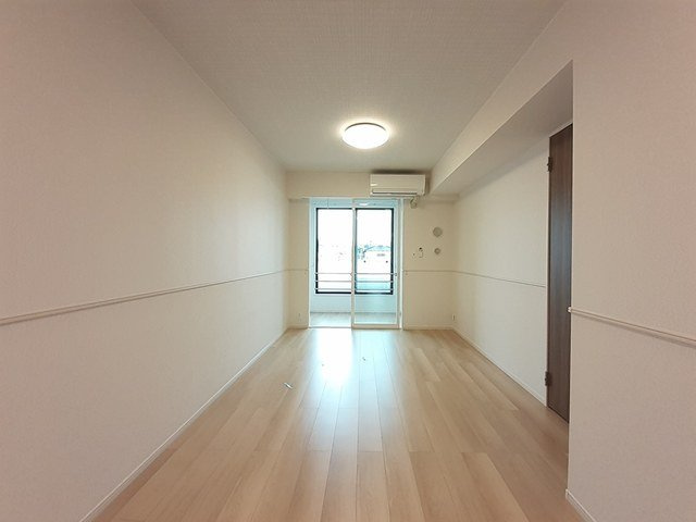 ヘリオス　ガーデンＡの居間・リビング|ゆったり過ごせるリビングです