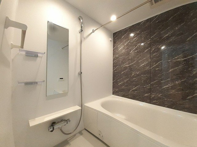 ヘリオス　ガーデンＡの浴室|きれいなお風呂です