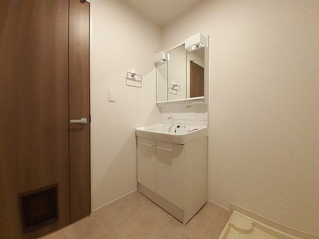 ヘリオス　ガーデンＡの洗面所|コンパクトで使いやすい洗面所