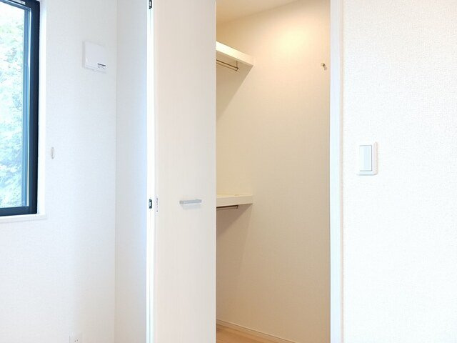 ラパン　ソワールⅠの収納|たっぷりとした収納スペースです