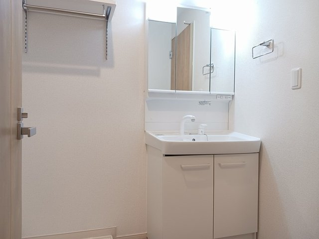 ラパン　ソワールⅠの洗面所|脱衣スペースもあります