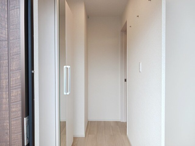 ラパン　ソワールⅠの玄関|収納もある玄関です