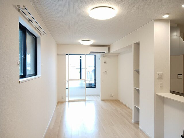 ラパン　ソワールⅠの居間・リビング|こちらの居間で趣味の時間をお楽しみください