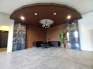 【エントランス】