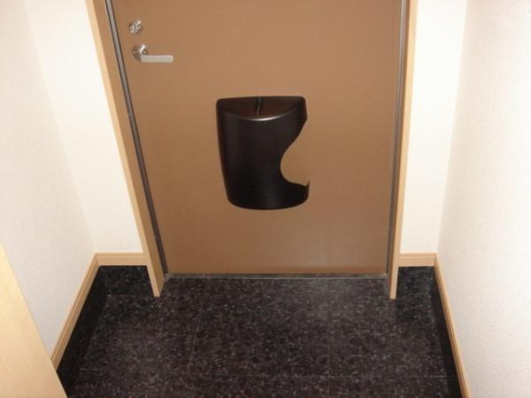 プレジールの玄関