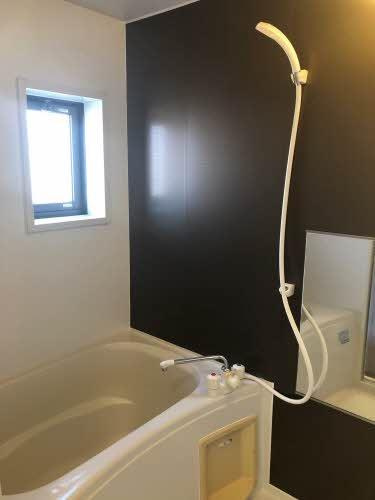 メゾン築山　C棟の浴室