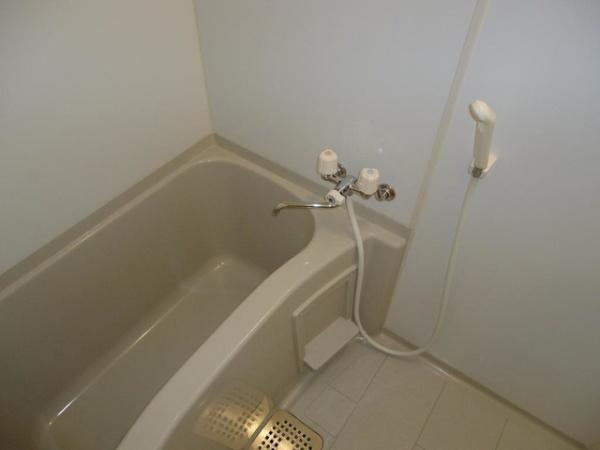 ファインパレスの浴室