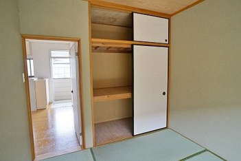 押入れ収納有