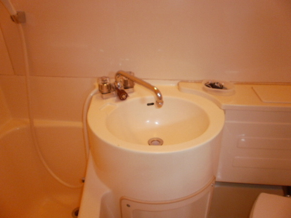 【洗面所】 | ハイツ・アンビジョン