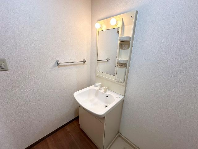 【洗面所】 | サンシャイン・ＫＡＴＳＵＴＡ | 洗髪洗面化粧台