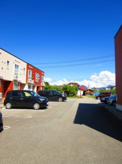 【駐車場】 | 秋桜　２０１１　Ａ