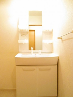 【洗面所】 | 秋桜　２０１１　Ａ