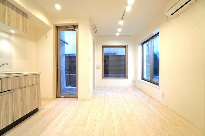 ＡＧＲＡＴＩＯ　ＴＥＲＲＡＣＥ　恵比寿（アグレシオ　テラス　恵比寿）の居間・リビング