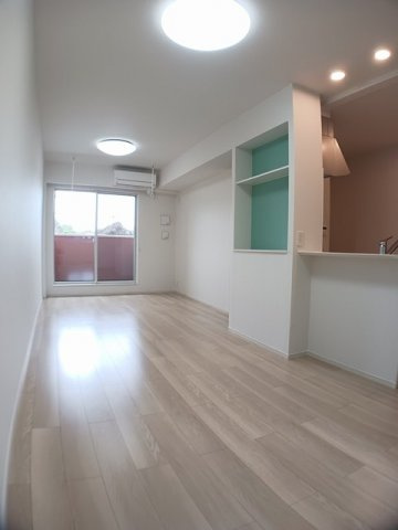 ローズベリー　Ⅲの居間・リビング