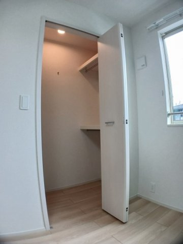 ローズベリー　Ⅲの収納