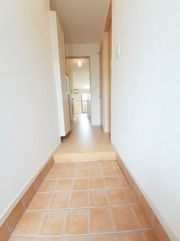 ベルメゾン日の出町の玄関