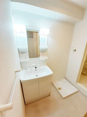 ベルメゾン日の出町の洗面所