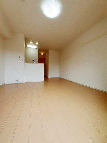 ベルメゾン日の出町の内装