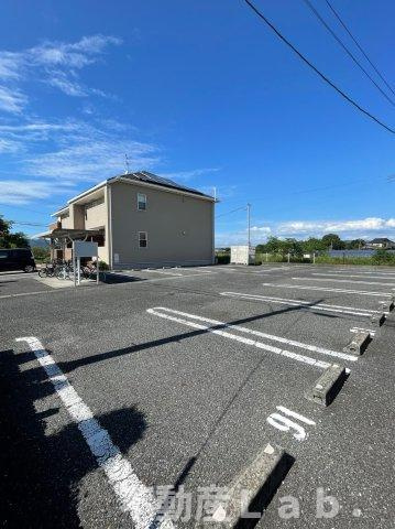 レジデンスさくらⅡの駐車場