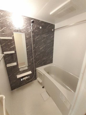 Ｉ・ＶＩＬＬＡＧＥ大手町　Ｂの浴室