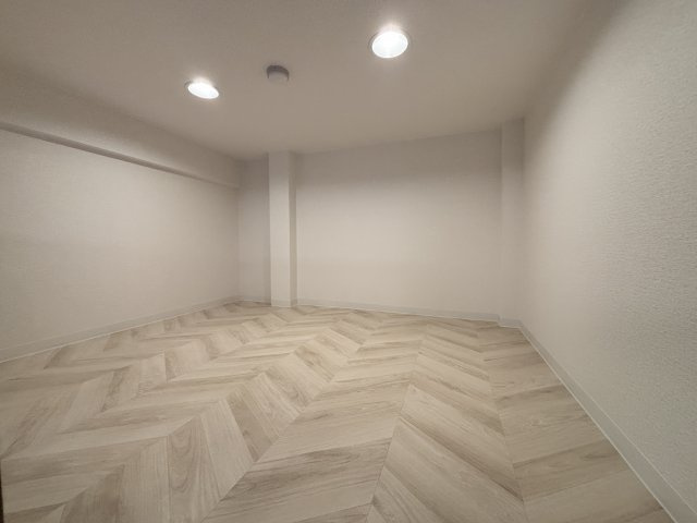 ライオンズヴィアーレ鹿山A棟の洋室