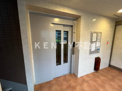 【その他共用部分】 | パイングロリア | ゆとりのあるエントランスです