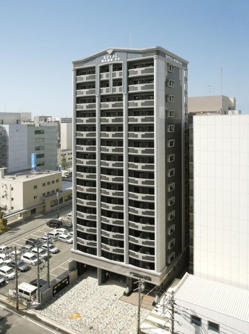 ロイヤル博多駅東の外観