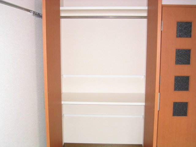 ロイヤル博多駅東の収納