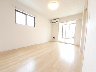 【居間・リビング】 | プルーム・ヴィレⅢ | 使いやすいリビングです