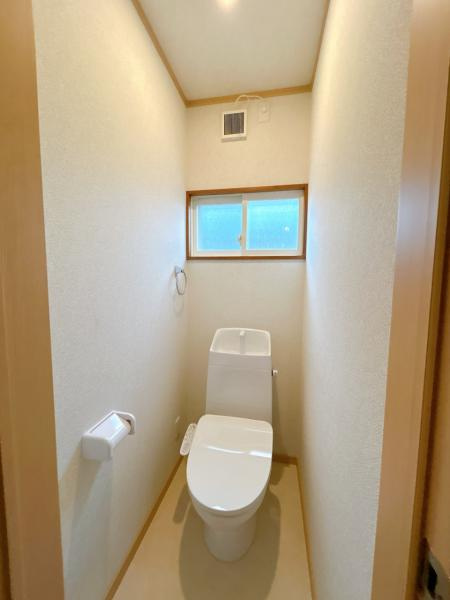 五戸町字中道十文字のトイレ|【リフォーム済】トイレは新品に交換しました。