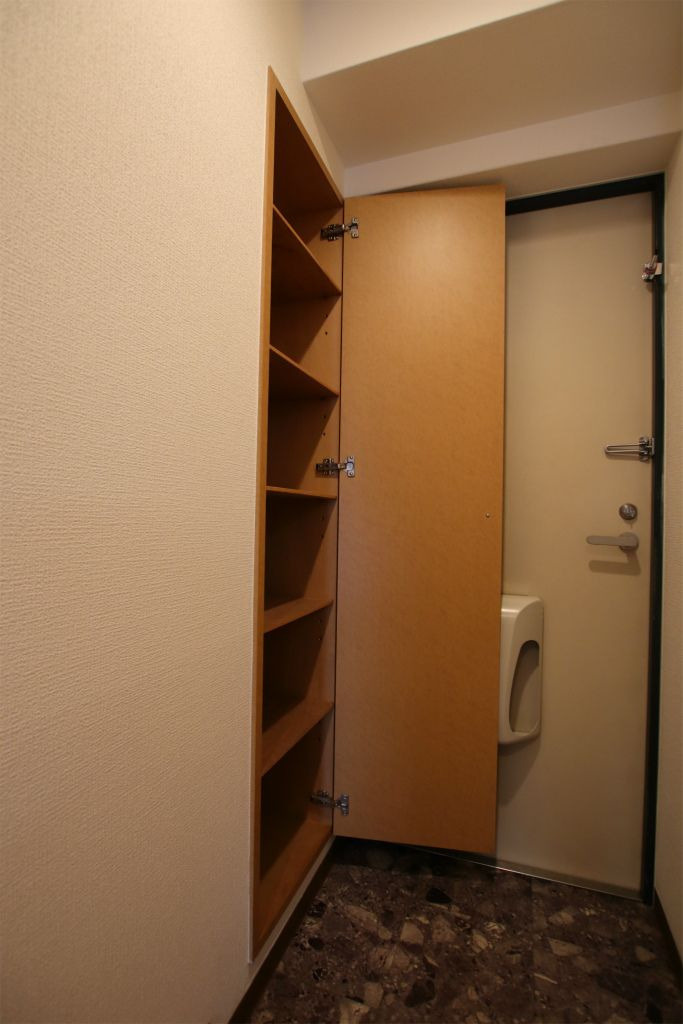 リファレンス下呉服町の収納